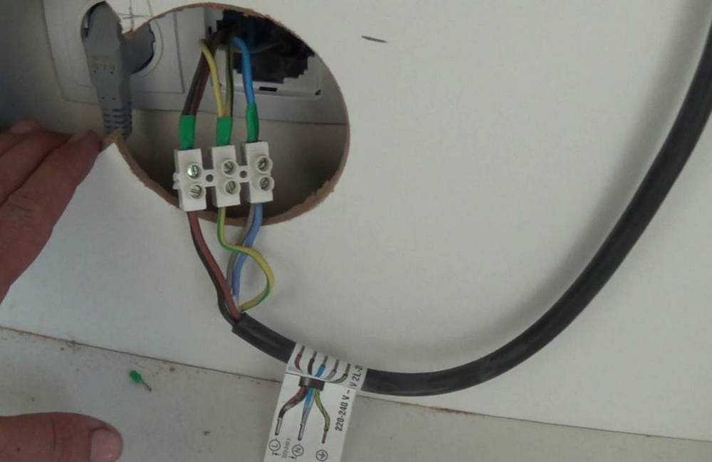 Как установить проводку для электропечи или кондиционера